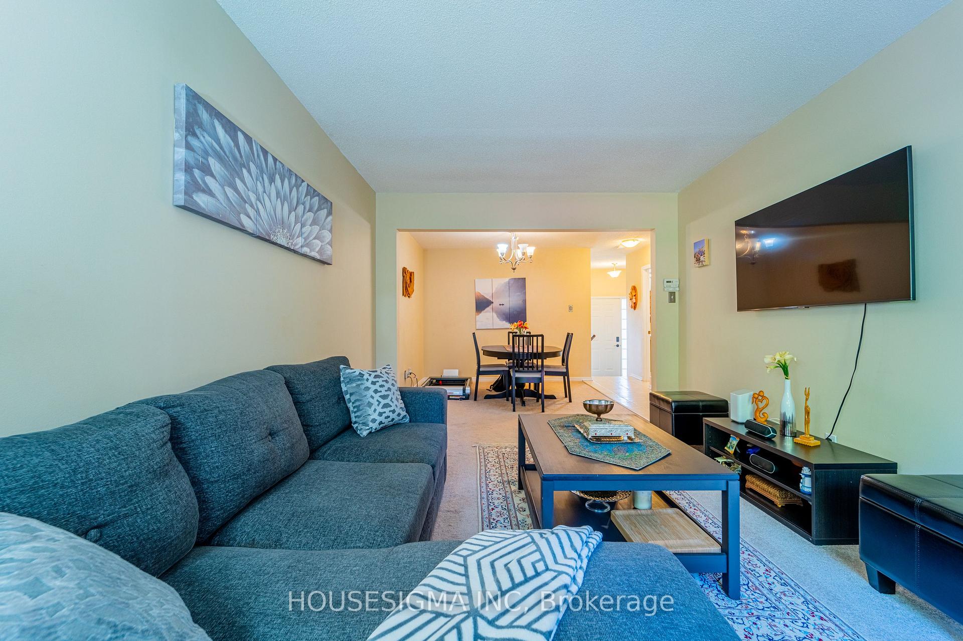 Photo 7 of 8 Hodgson Court, Ottawa, Kanata - Kanata Lakes/Heritage Hills — HOMEH