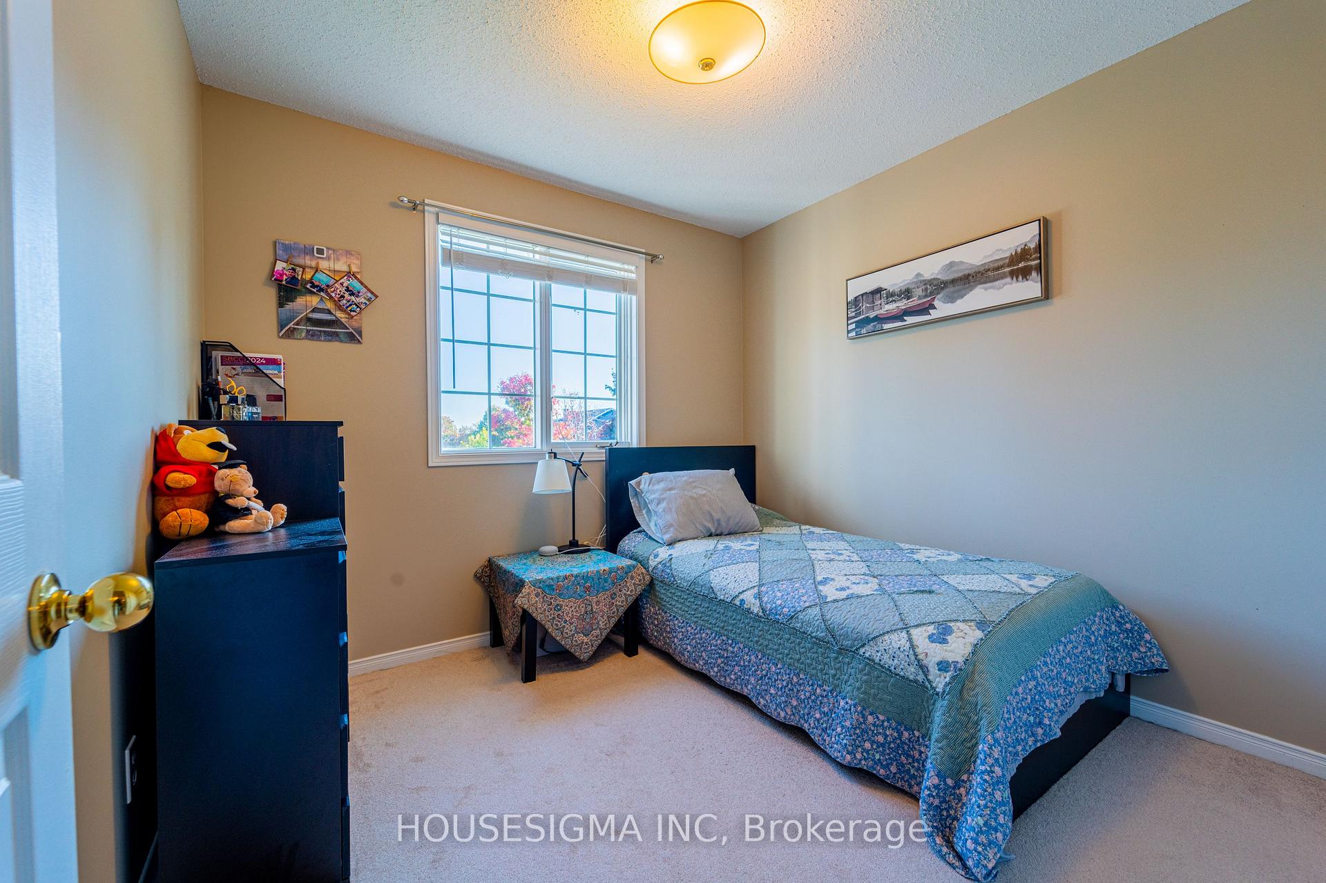 Photo 17 of 8 Hodgson Court, Ottawa, Kanata - Kanata Lakes/Heritage Hills — HOMEH