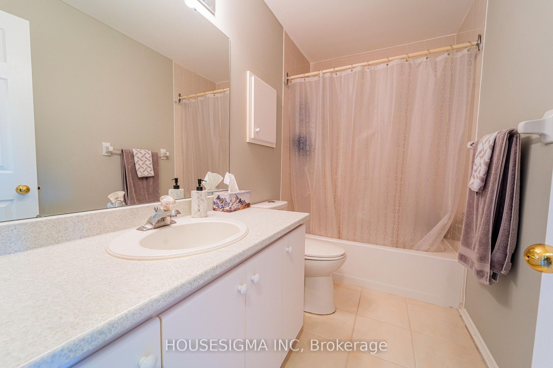Photo 18 of 8 Hodgson Court, Ottawa, Kanata - Kanata Lakes/Heritage Hills — HOMEH