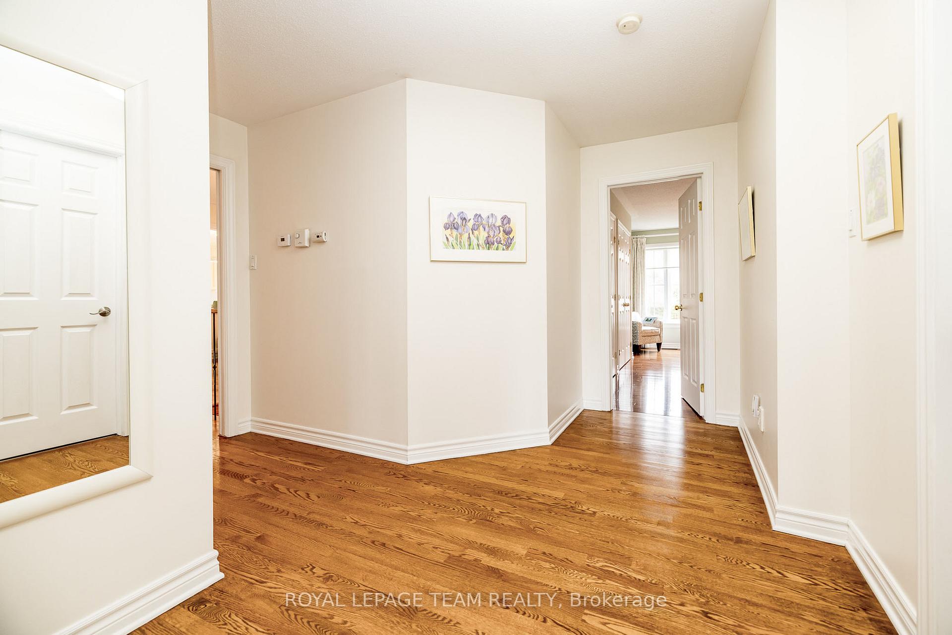 Photo 15 of 1390 Potter Drive, Ottawa, Manotick Village & Manotick Estates — HOMEH