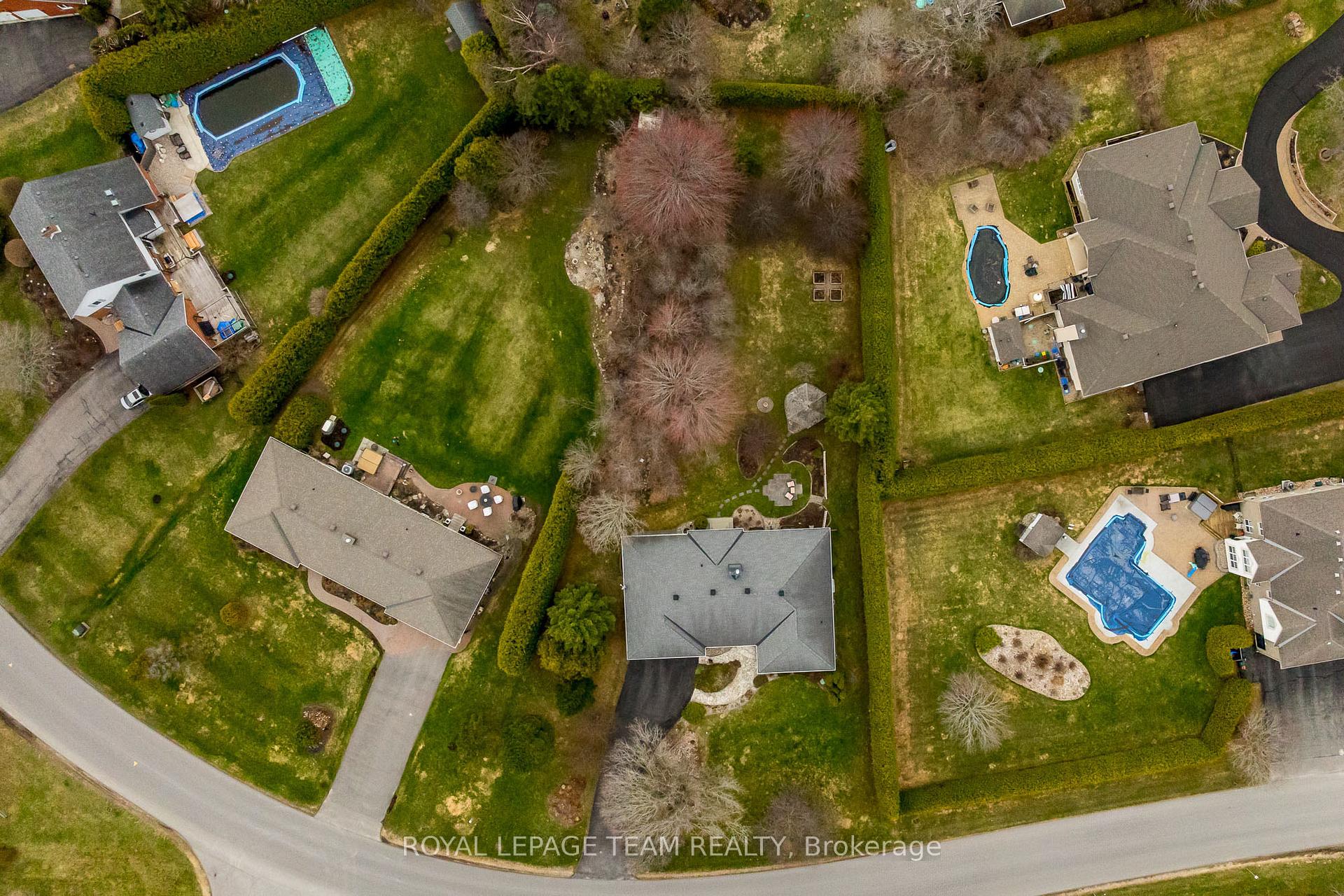 Photo 32 of 1390 Potter Drive, Ottawa, Manotick Village & Manotick Estates — HOMEH