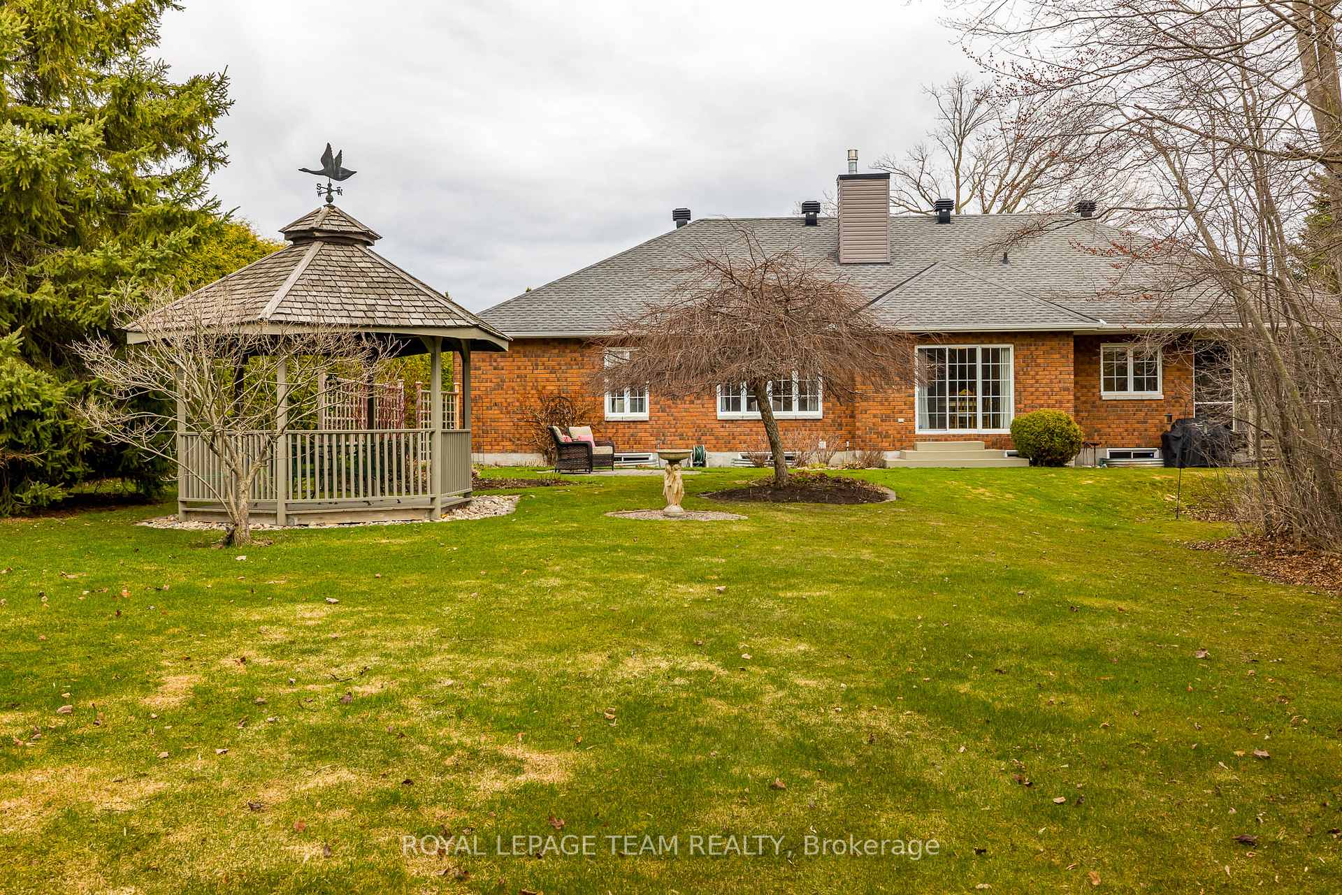 Photo 34 of 1390 Potter Drive, Ottawa, Manotick Village & Manotick Estates — HOMEH