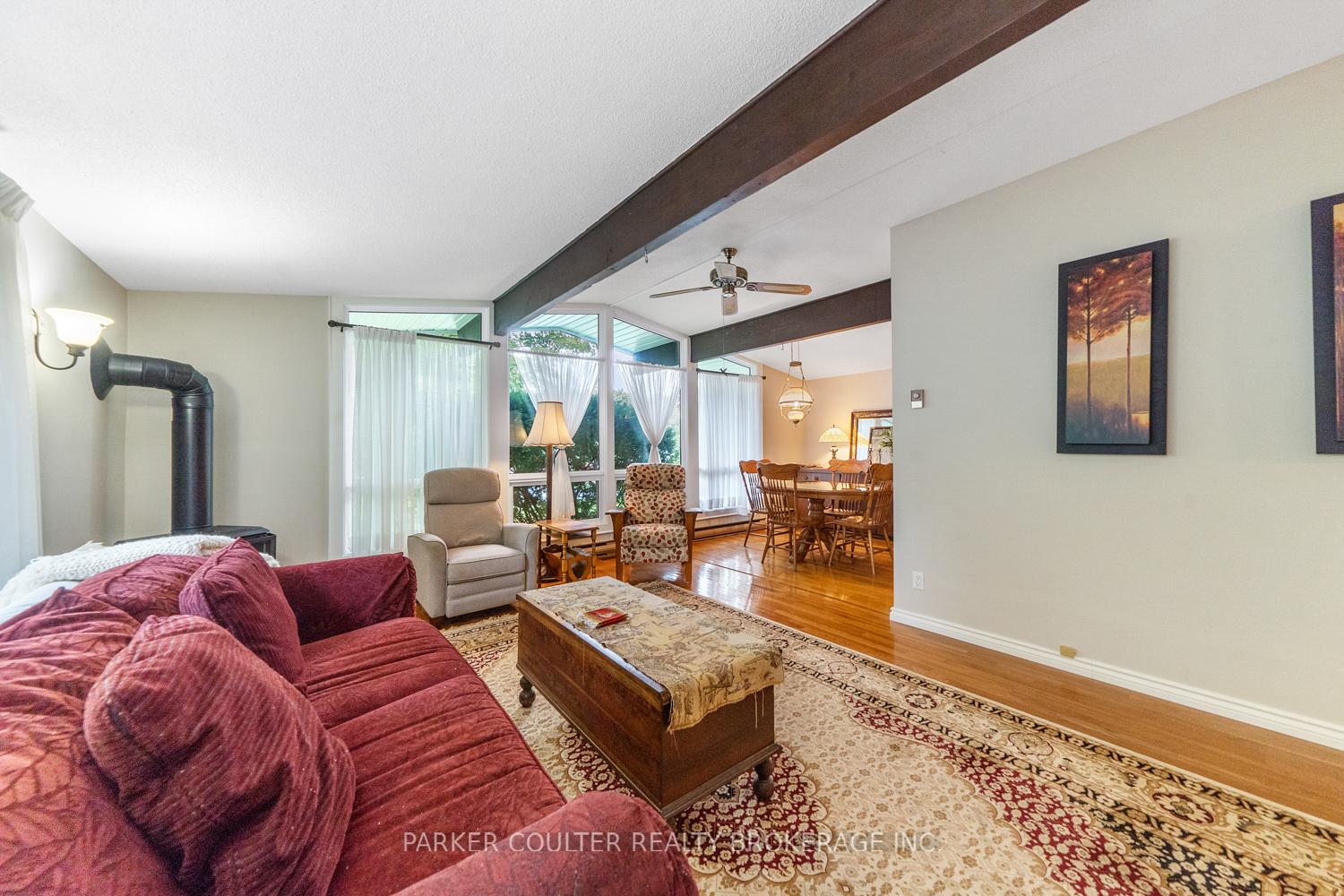 Photo 5 of 3759 Whitecap Drive, Innisfil, Rural Innisfil — HOMEH