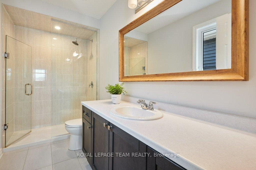 Photo 20 of 304 Ponderosa Street E, Ottawa, Kanata - Emerald Meadows/Trailwest — HOMEH