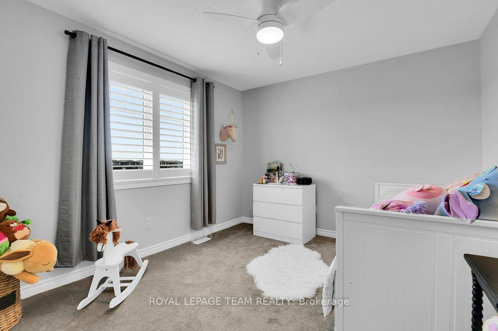 Photo 22 of 304 Ponderosa Street E, Ottawa, Kanata - Emerald Meadows/Trailwest — HOMEH