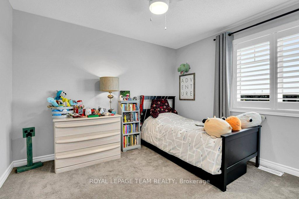Photo 24 of 304 Ponderosa Street E, Ottawa, Kanata - Emerald Meadows/Trailwest — HOMEH