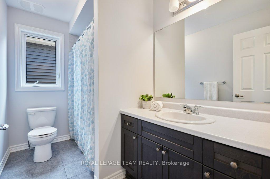Photo 26 of 304 Ponderosa Street E, Ottawa, Kanata - Emerald Meadows/Trailwest — HOMEH