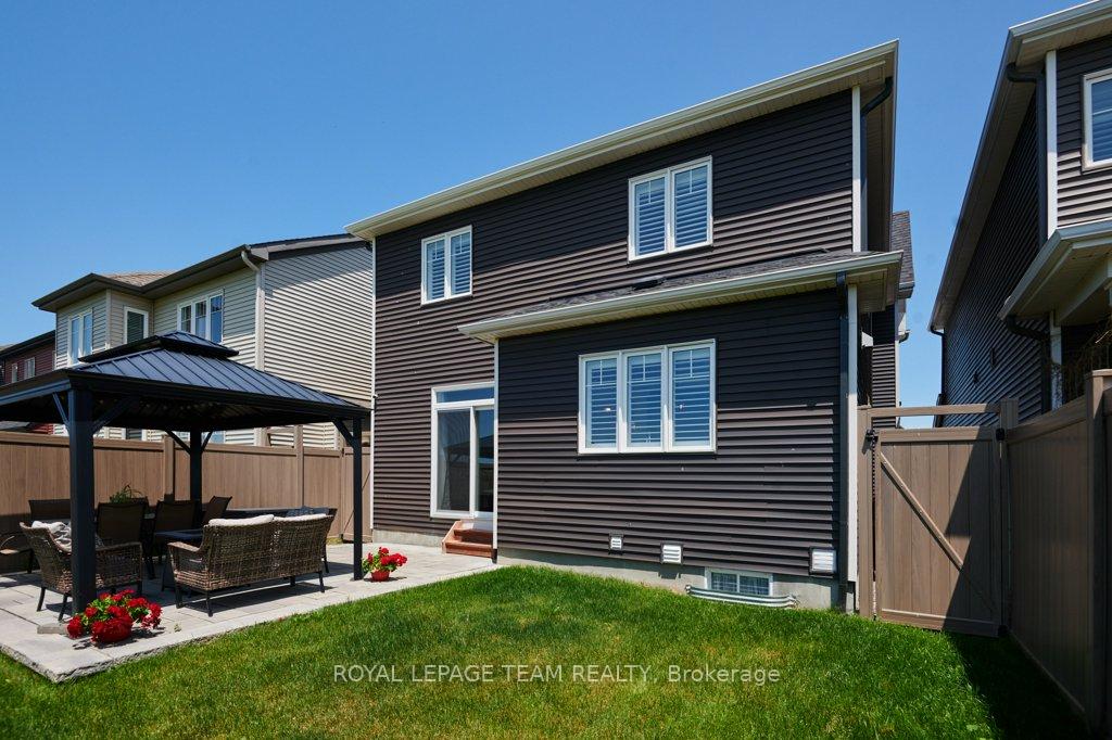 Photo 28 of 304 Ponderosa Street E, Ottawa, Kanata - Emerald Meadows/Trailwest — HOMEH