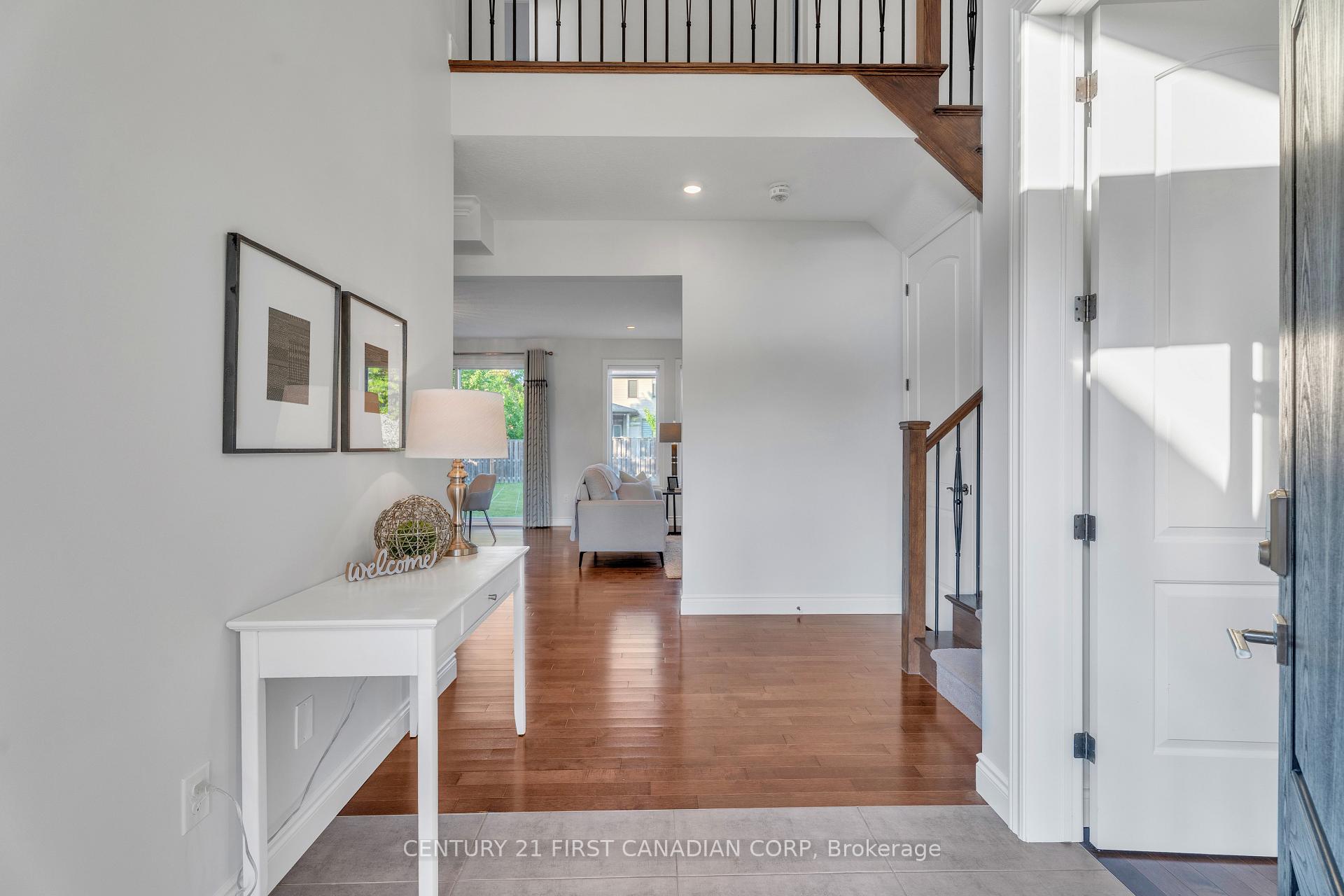 Photo 8 of 2362 Meadowlands Way, London, North R — HOMEH