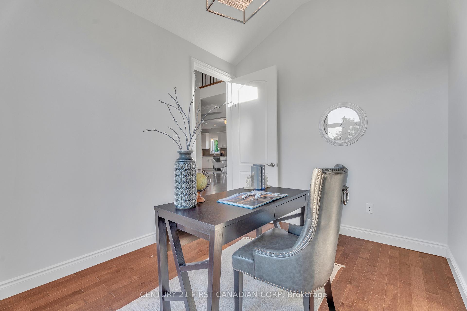 Photo 11 of 2362 Meadowlands Way, London, North R — HOMEH