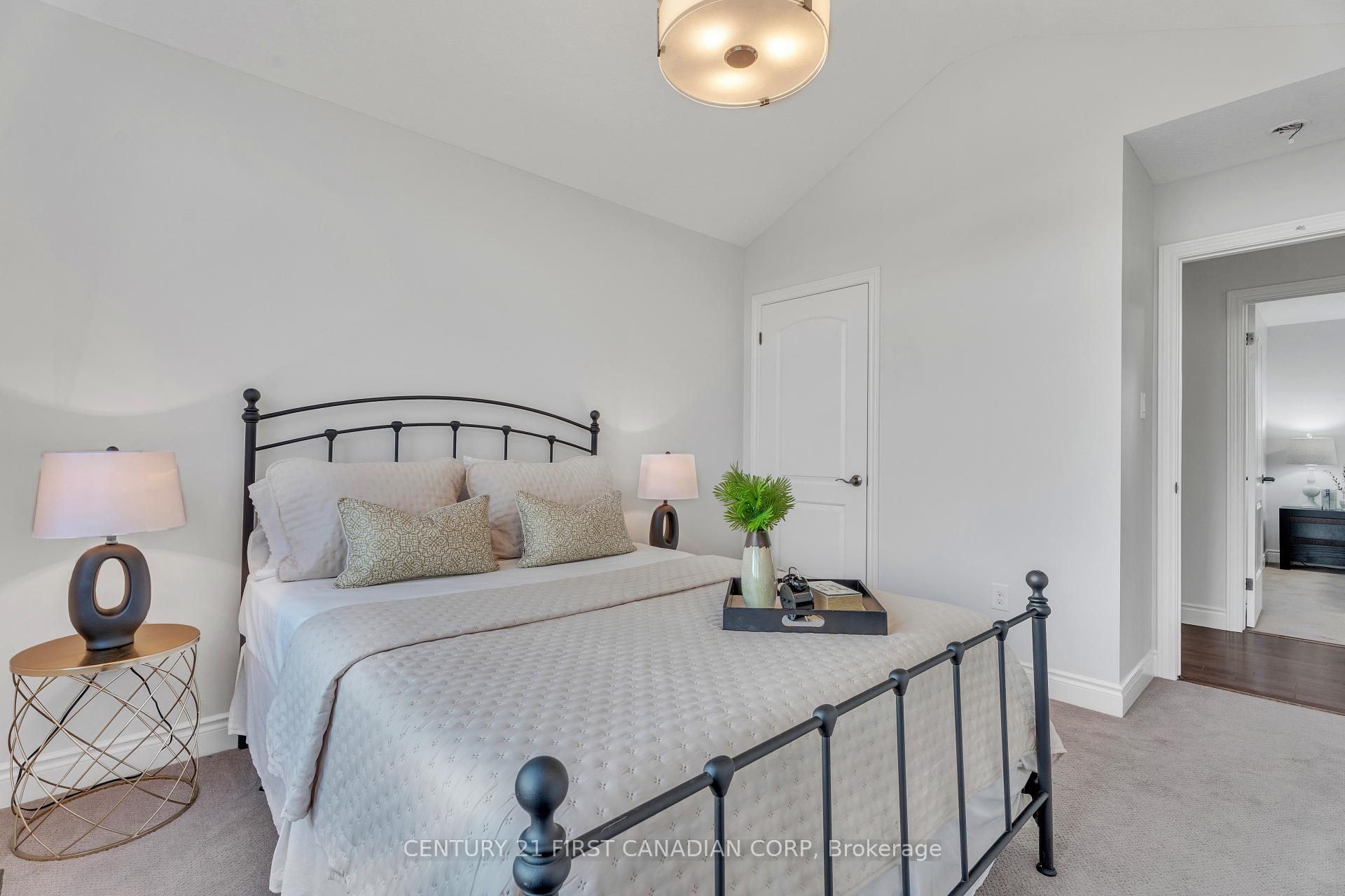 Photo 36 of 2362 Meadowlands Way, London, North R — HOMEH