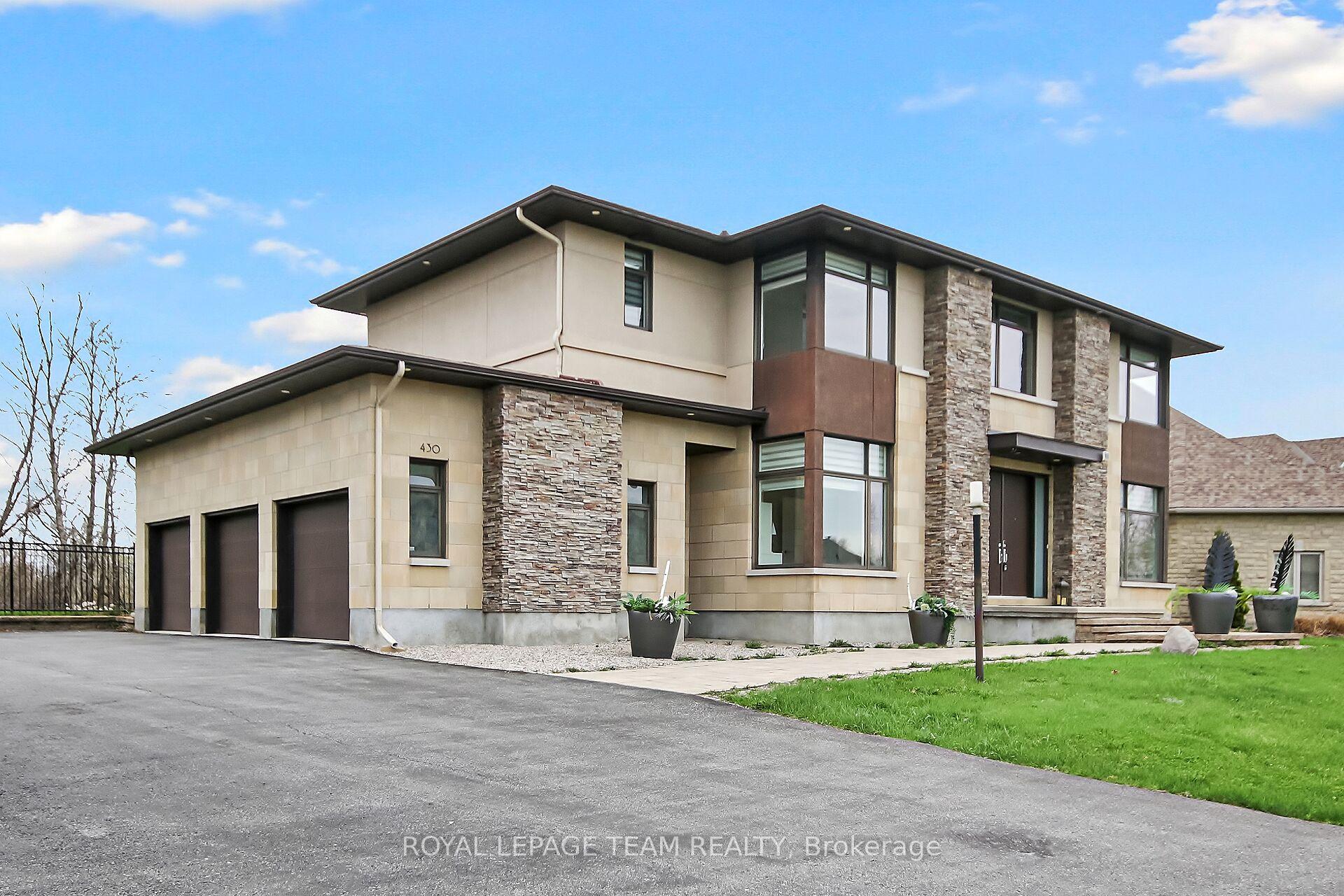 Photo 2 of 430 Lockmaster Crescent, Ottawa, Manotick Village & Manotick Estates — HOMEH