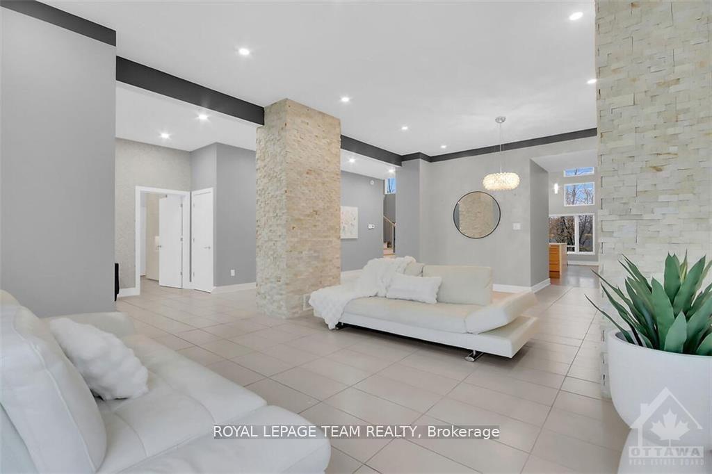 Photo 8 of 430 Lockmaster Crescent, Ottawa, Manotick Village & Manotick Estates — HOMEH