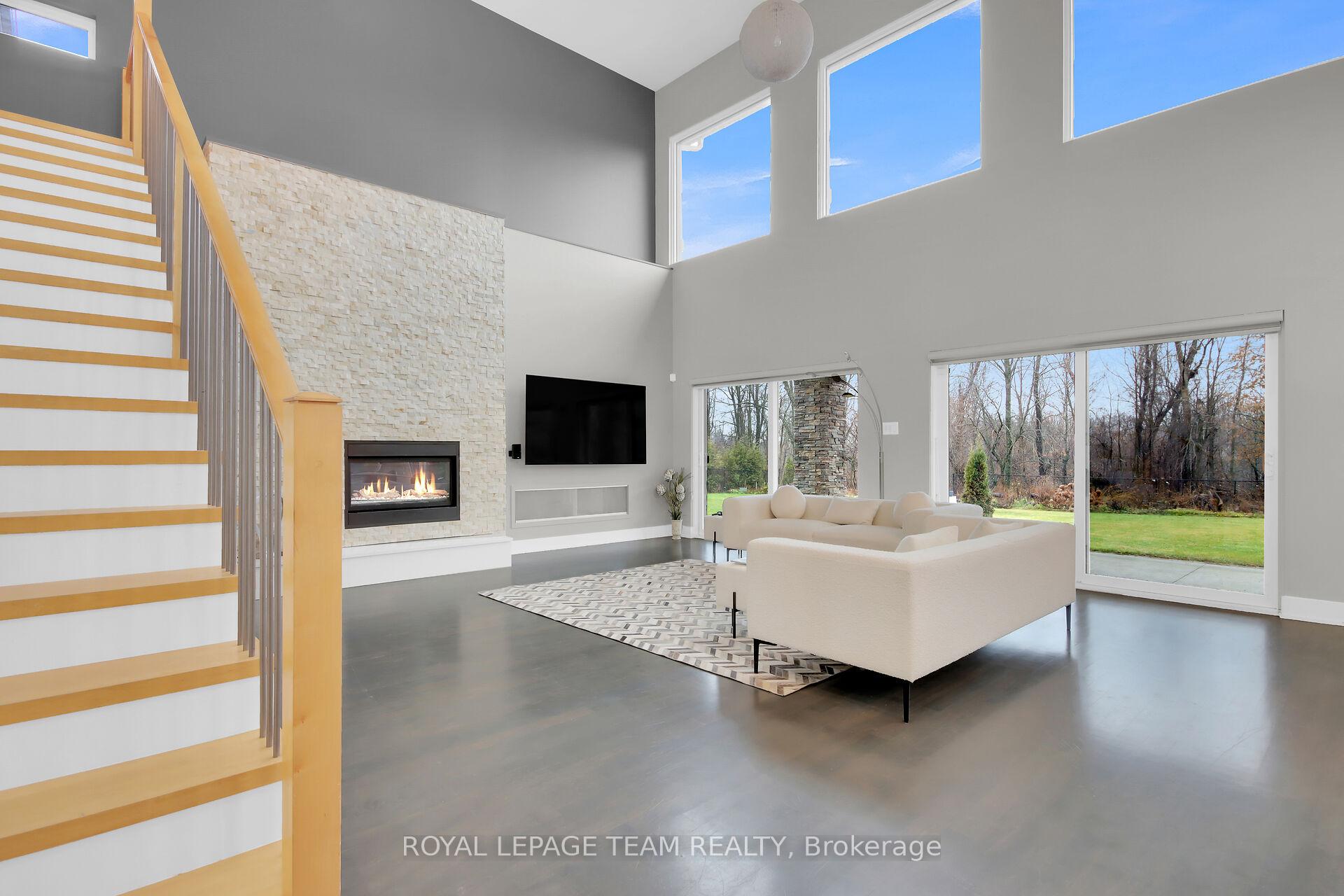 Photo 12 of 430 Lockmaster Crescent, Ottawa, Manotick Village & Manotick Estates — HOMEH