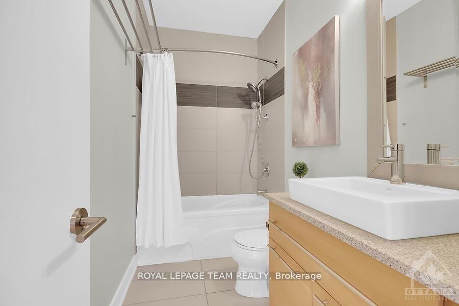 Photo 32 of 430 Lockmaster Crescent, Ottawa, Manotick Village & Manotick Estates — HOMEH