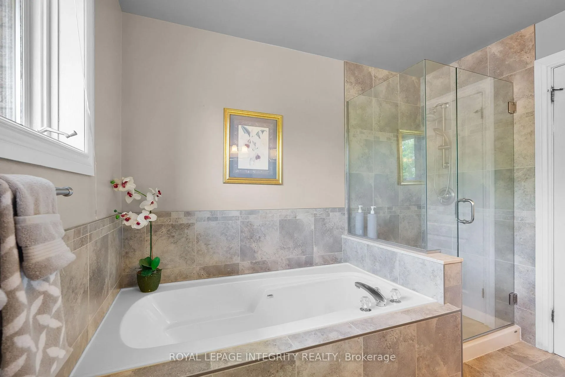 Photo 33 of 22 Marchbrook Circle, Ottawa, Kanata - Rural Kanata (Central) — HOMEH