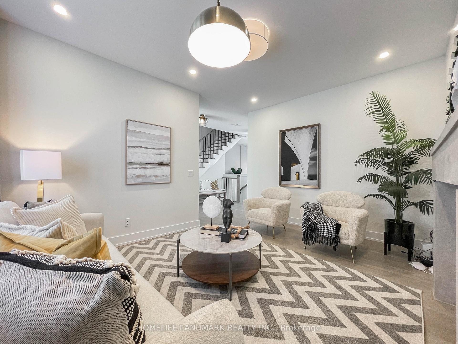Photo 4 of 5 Parkstone Road, Markham, Angus Glen — HOMEH