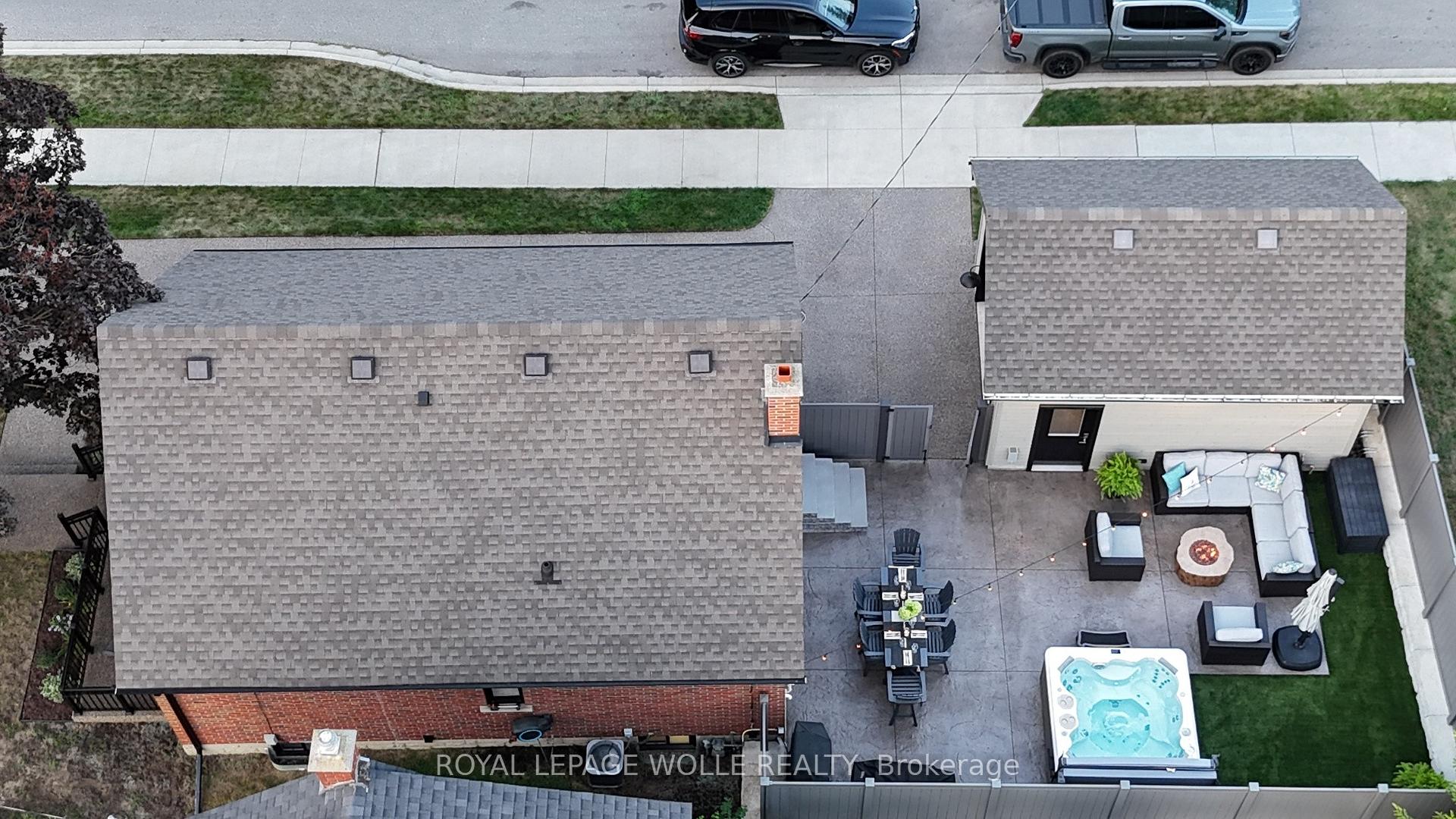 Photo 9 of 355 Blucher Boulevard, Kitchener — HOMEH