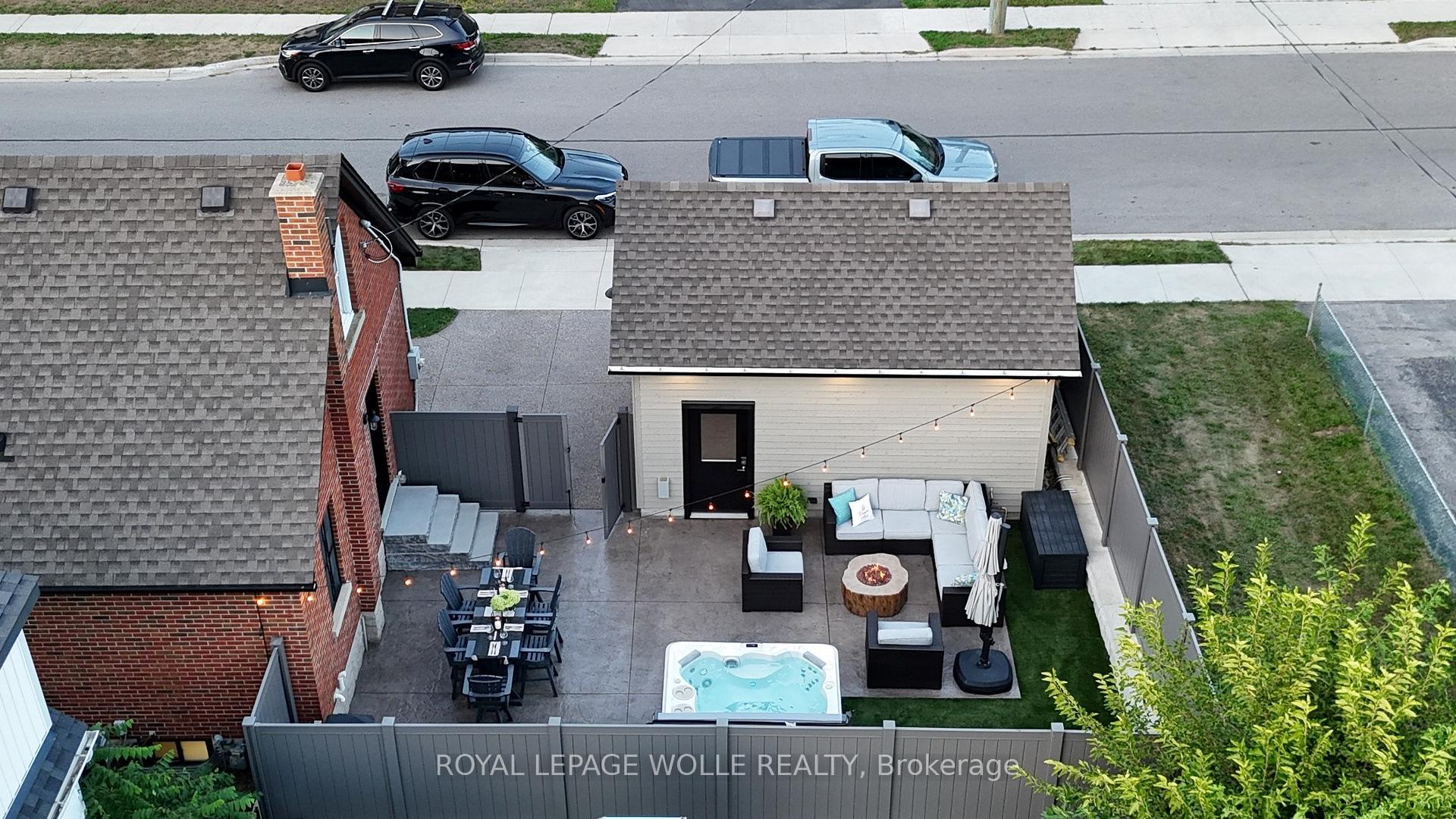 Photo 10 of 355 Blucher Boulevard, Kitchener — HOMEH