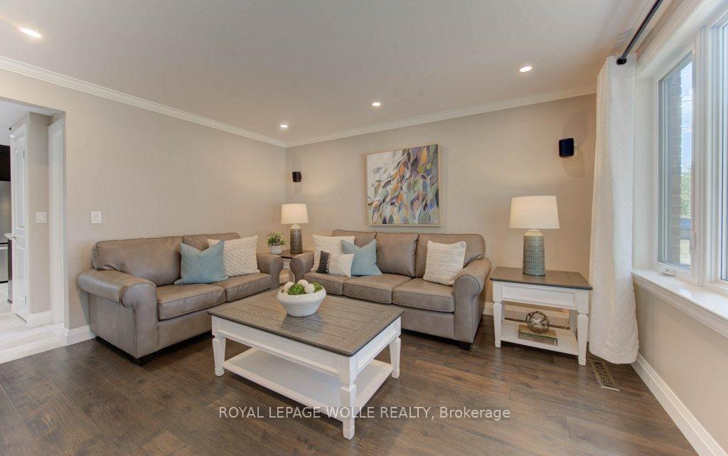 Photo 16 of 355 Blucher Boulevard, Kitchener — HOMEH