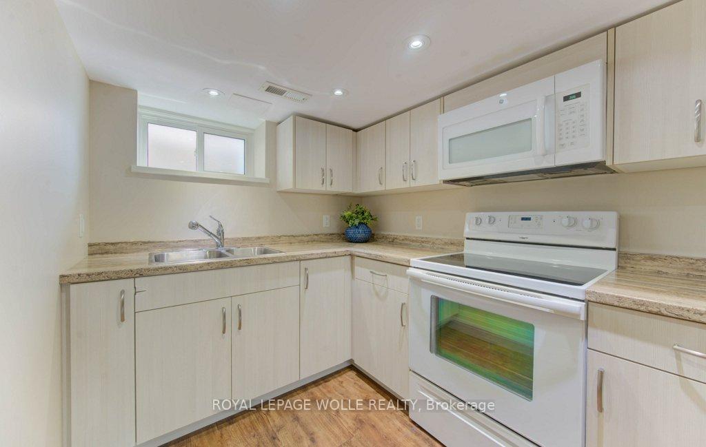 Photo 36 of 355 Blucher Boulevard, Kitchener — HOMEH