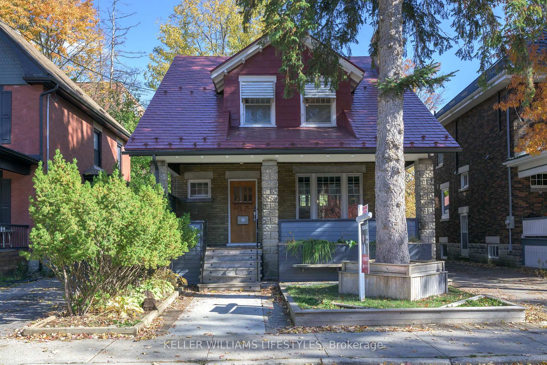 Front of 40 Gerrard Street