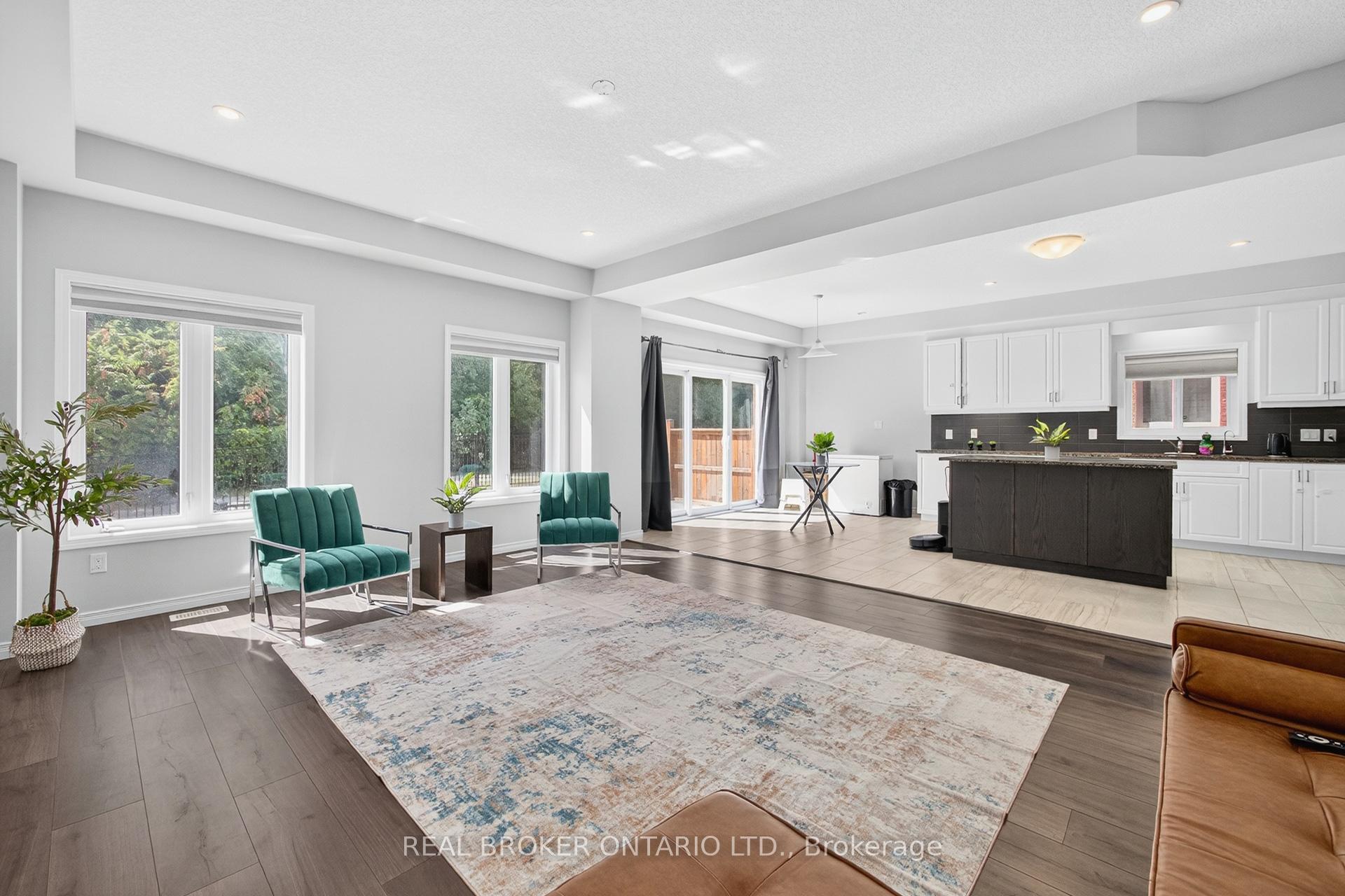 Photo 3 of 326 Moorlands Crescent, Kitchener — HOMEH