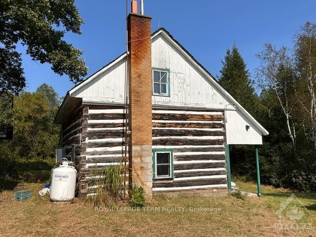 Photo 2 of 408 Waddle Creek Road, Lanark Highlands, Lanark Highlands (Lavant) Twp — HOMEH