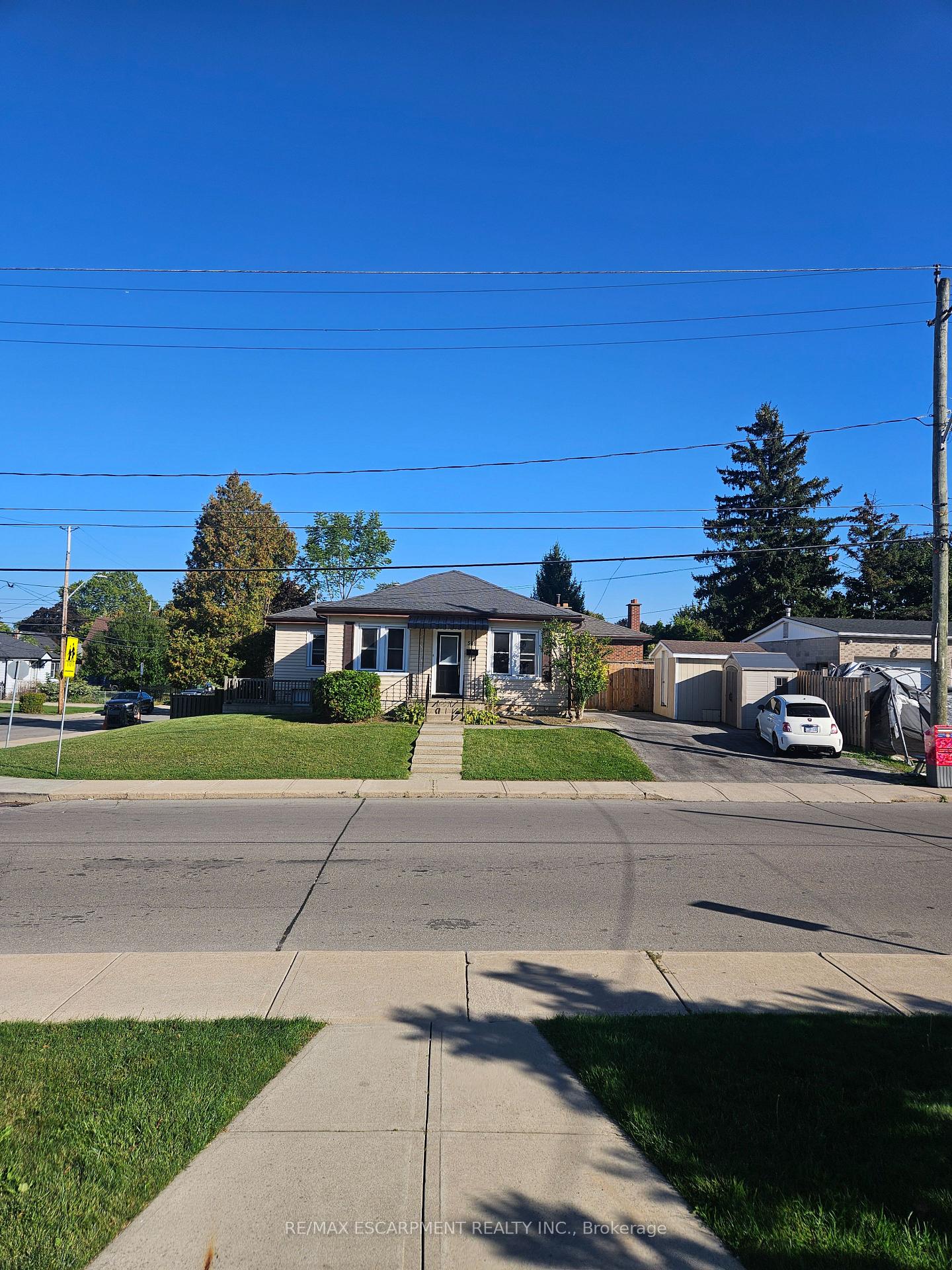 Photo 3 of 509 Cochrane Road, Hamilton, Rosedale — HOMEH
