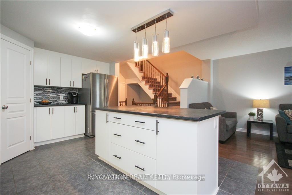 Photo 6 of 482 Barrick Hill Road N, Ottawa, Kanata - Emerald Meadows/Trailwest — HOMEH