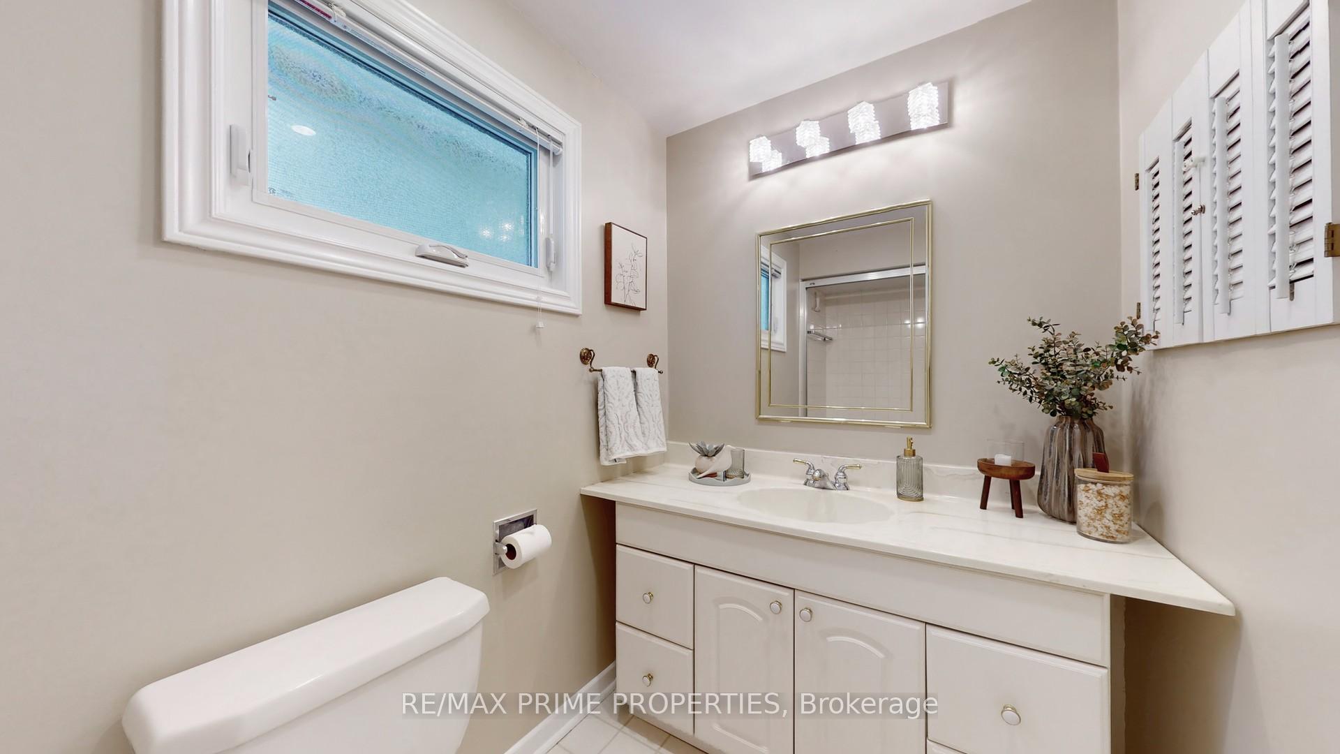 Photo 25 of 153 Krieghoff Avenue, Markham, Unionville — HOMEH