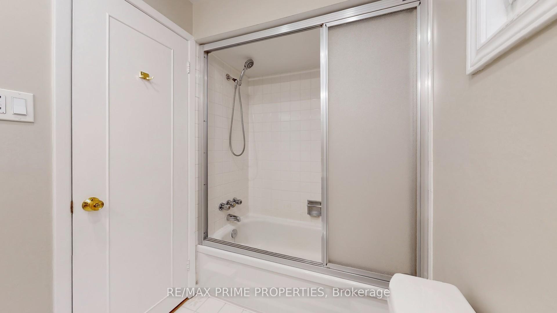 Photo 26 of 153 Krieghoff Avenue, Markham, Unionville — HOMEH