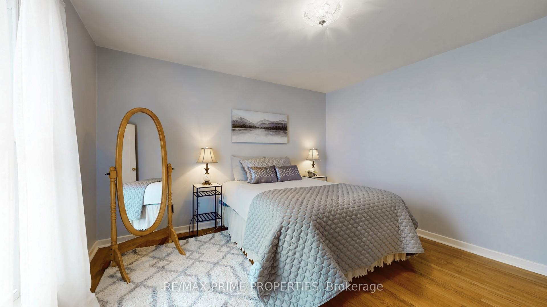Photo 32 of 153 Krieghoff Avenue, Markham, Unionville — HOMEH