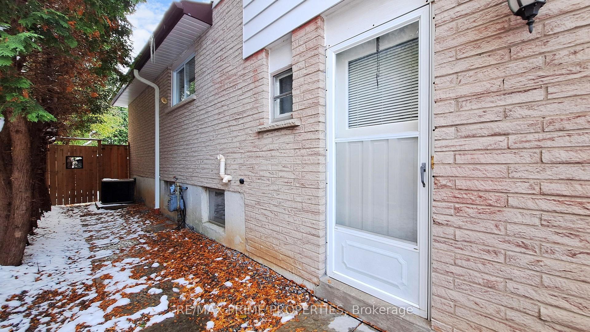 Photo 47 of 153 Krieghoff Avenue, Markham, Unionville — HOMEH