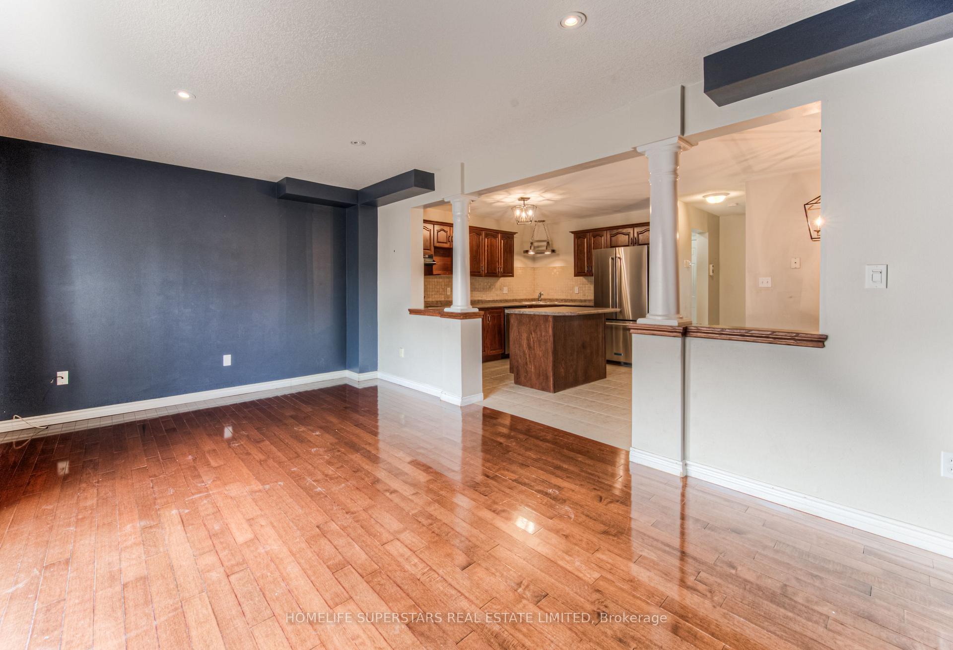 Photo 17 of 297 Briarmeadow Dr, Kitchener, Idlewood — HOMEH