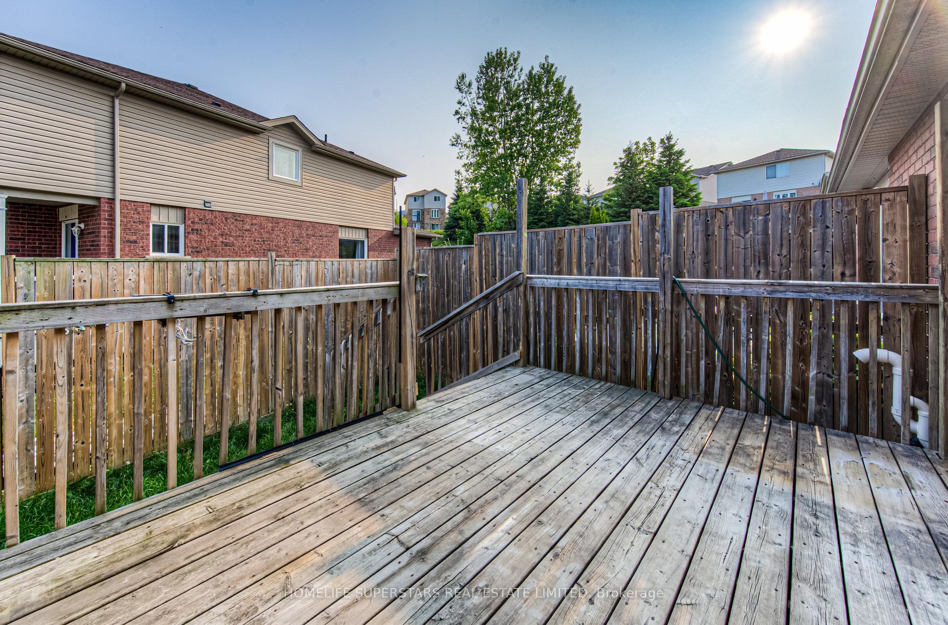 Photo 28 of 297 Briarmeadow Dr, Kitchener, Idlewood — HOMEH