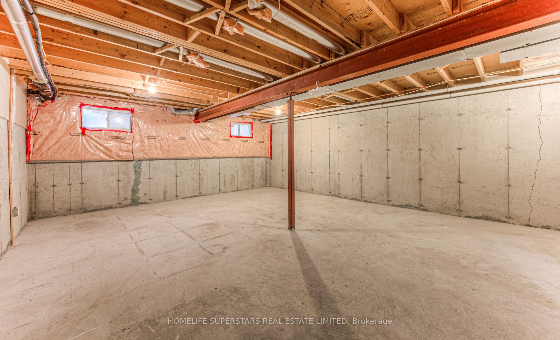 Photo 33 of 297 Briarmeadow Dr, Kitchener, Idlewood — HOMEH
