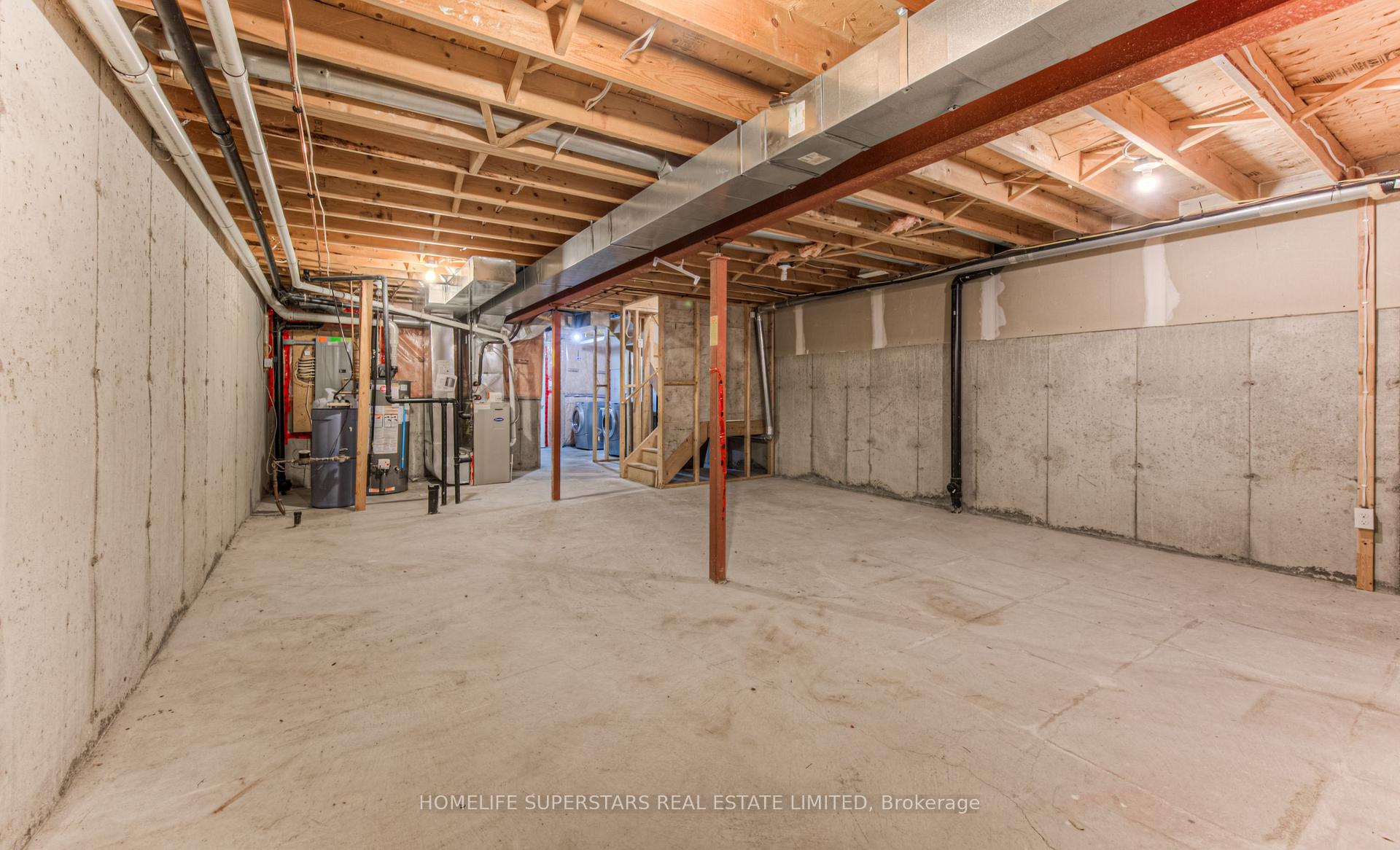 Photo 34 of 297 Briarmeadow Dr, Kitchener, Idlewood — HOMEH