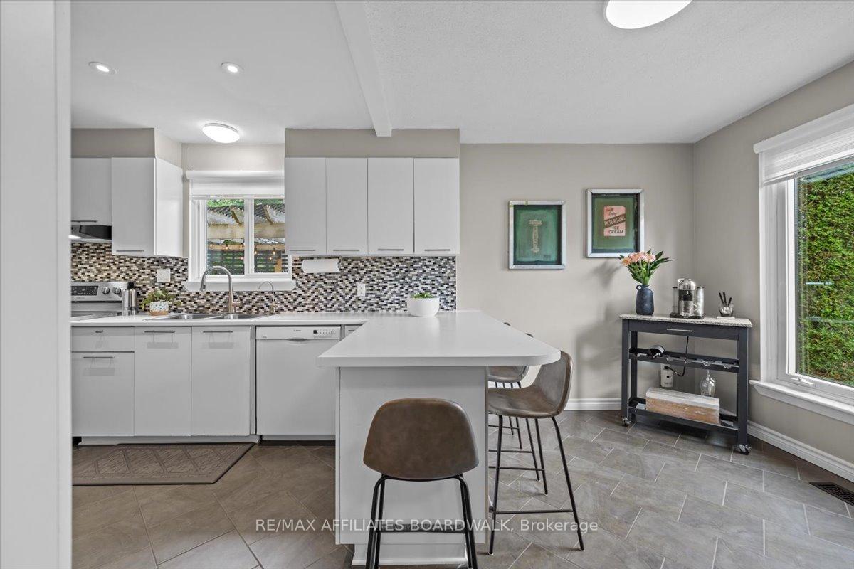 Photo 19 of 9 Melanie Crescent, Ottawa, Kanata - Glencairn/Hazeldean — HOMEH