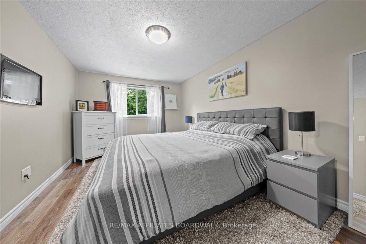 Photo 27 of 9 Melanie Crescent, Ottawa, Kanata - Glencairn/Hazeldean — HOMEH