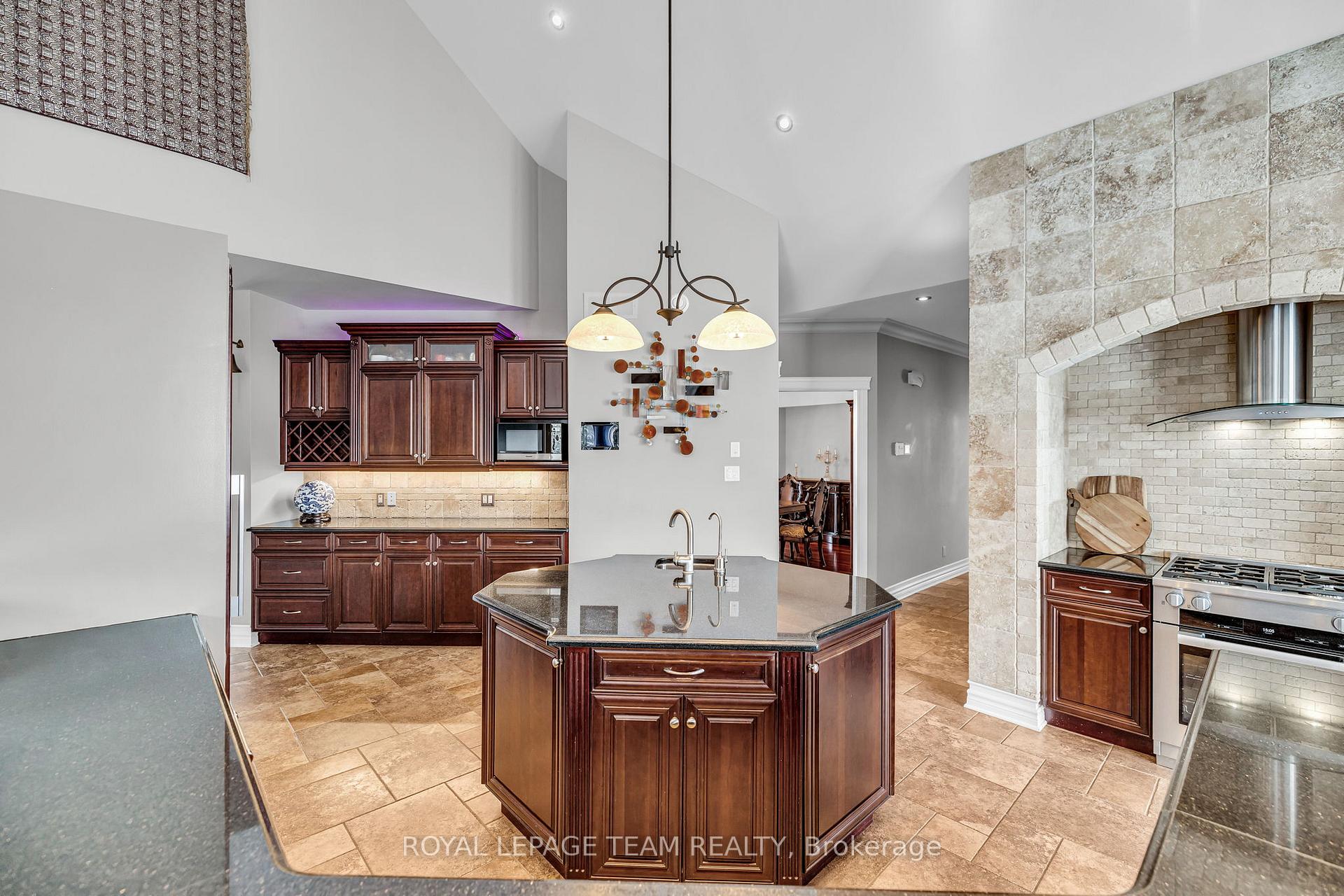 Photo 8 of 648 Caracara Drive, Ottawa, Manotick East to Manotick Station — HOMEH