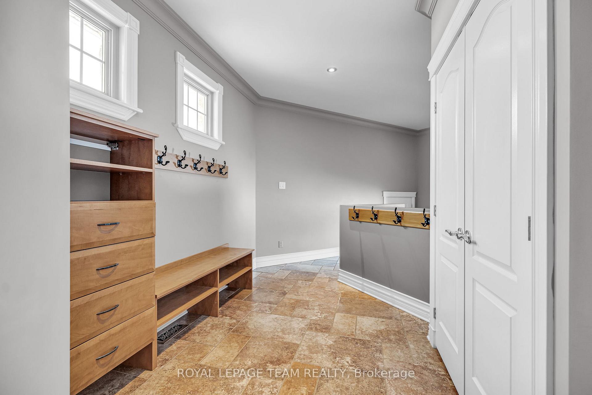 Photo 18 of 648 Caracara Drive, Ottawa, Manotick East to Manotick Station — HOMEH