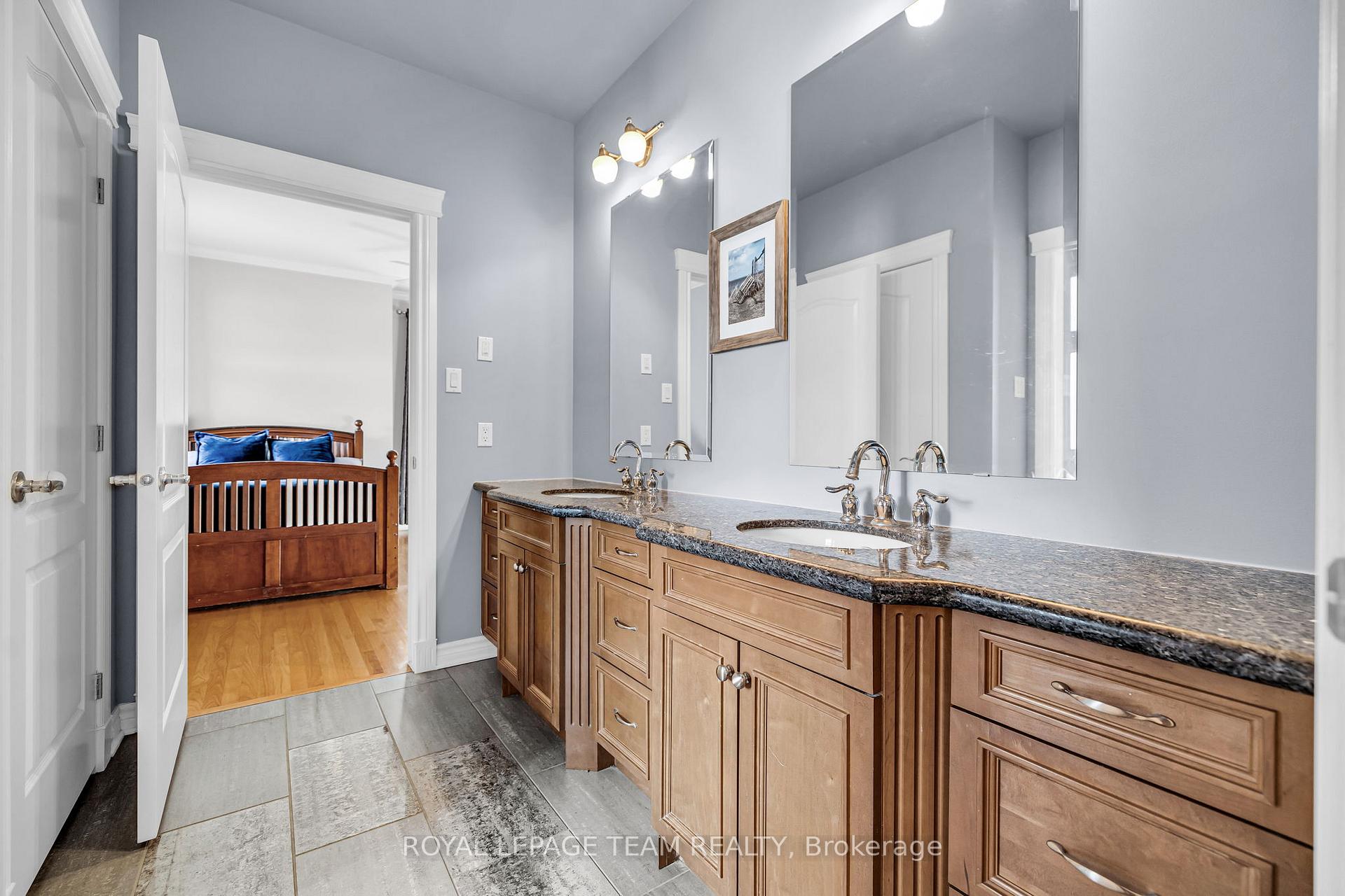 Photo 27 of 648 Caracara Drive, Ottawa, Manotick East to Manotick Station — HOMEH