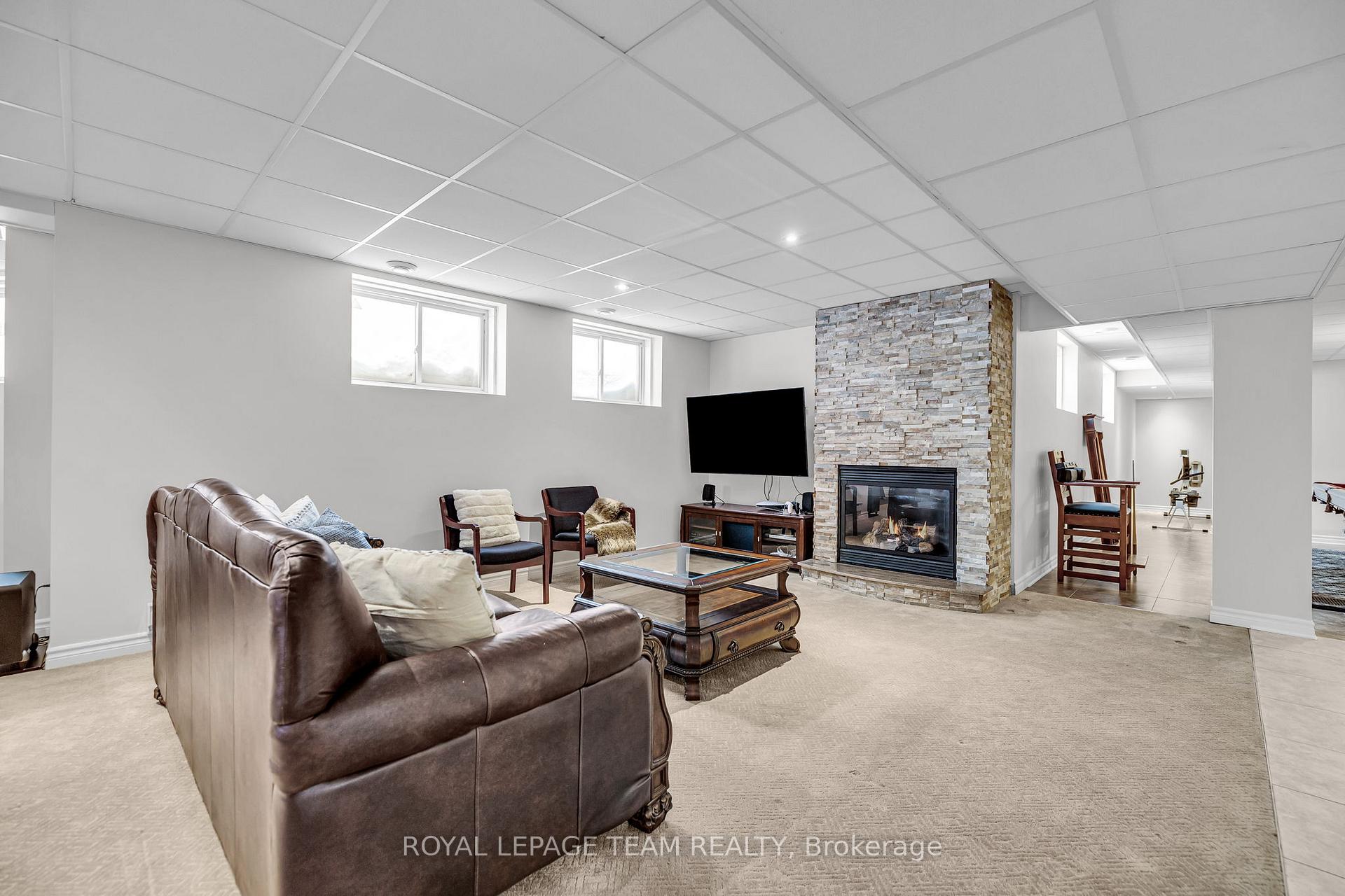 Photo 28 of 648 Caracara Drive, Ottawa, Manotick East to Manotick Station — HOMEH