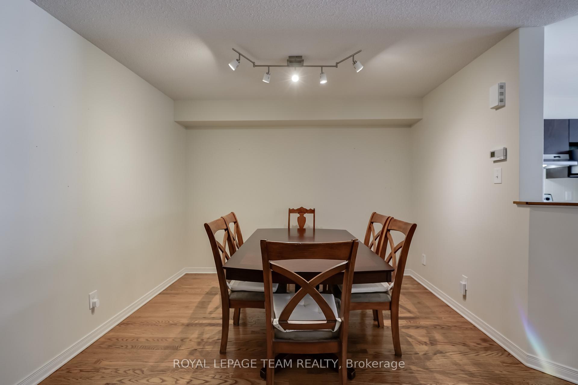 Photo 7 of 1112 Marconi Avenue, Ottawa, Kanata - Morgan's Grant/South March — HOMEH