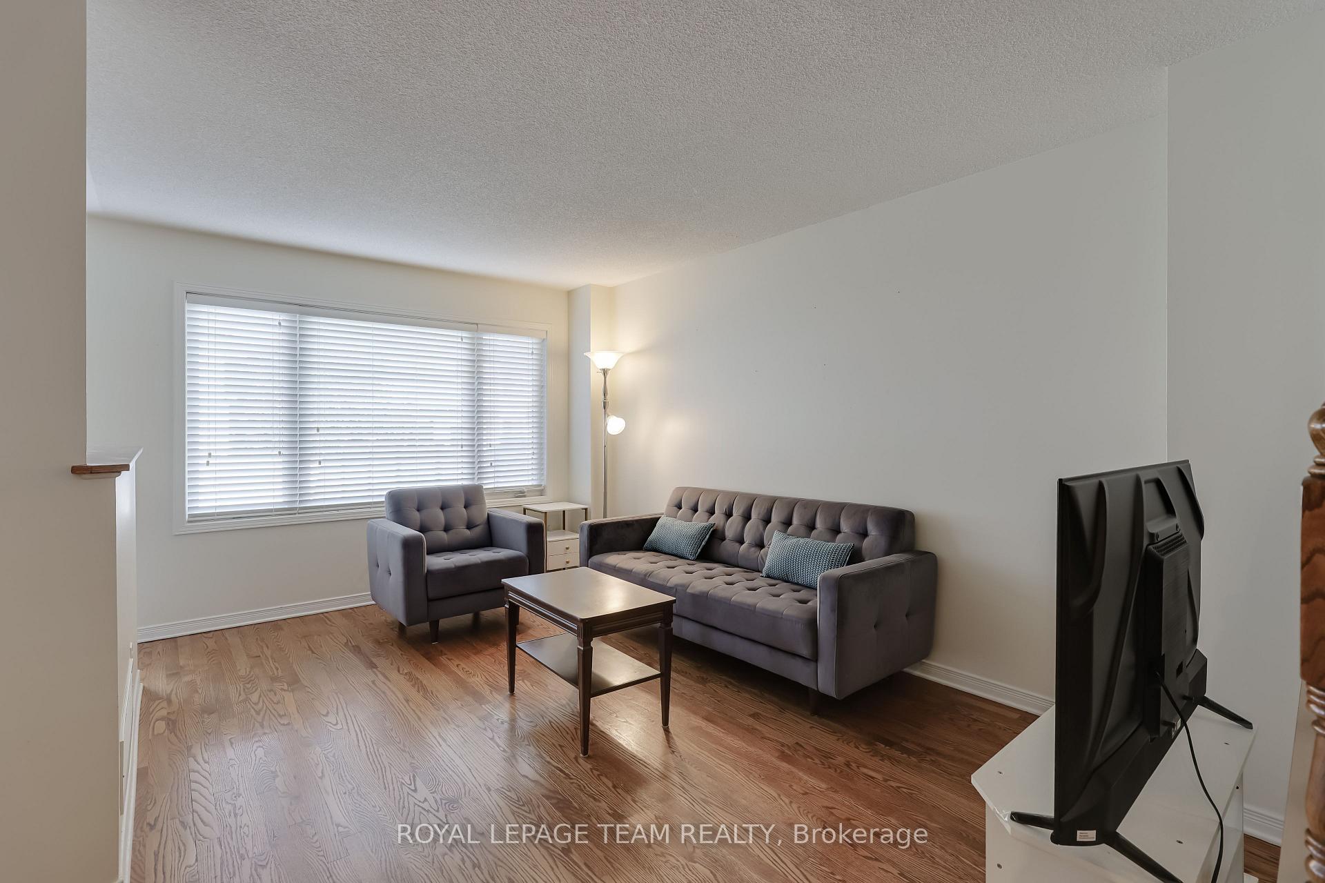 Photo 10 of 1112 Marconi Avenue, Ottawa, Kanata - Morgan's Grant/South March — HOMEH