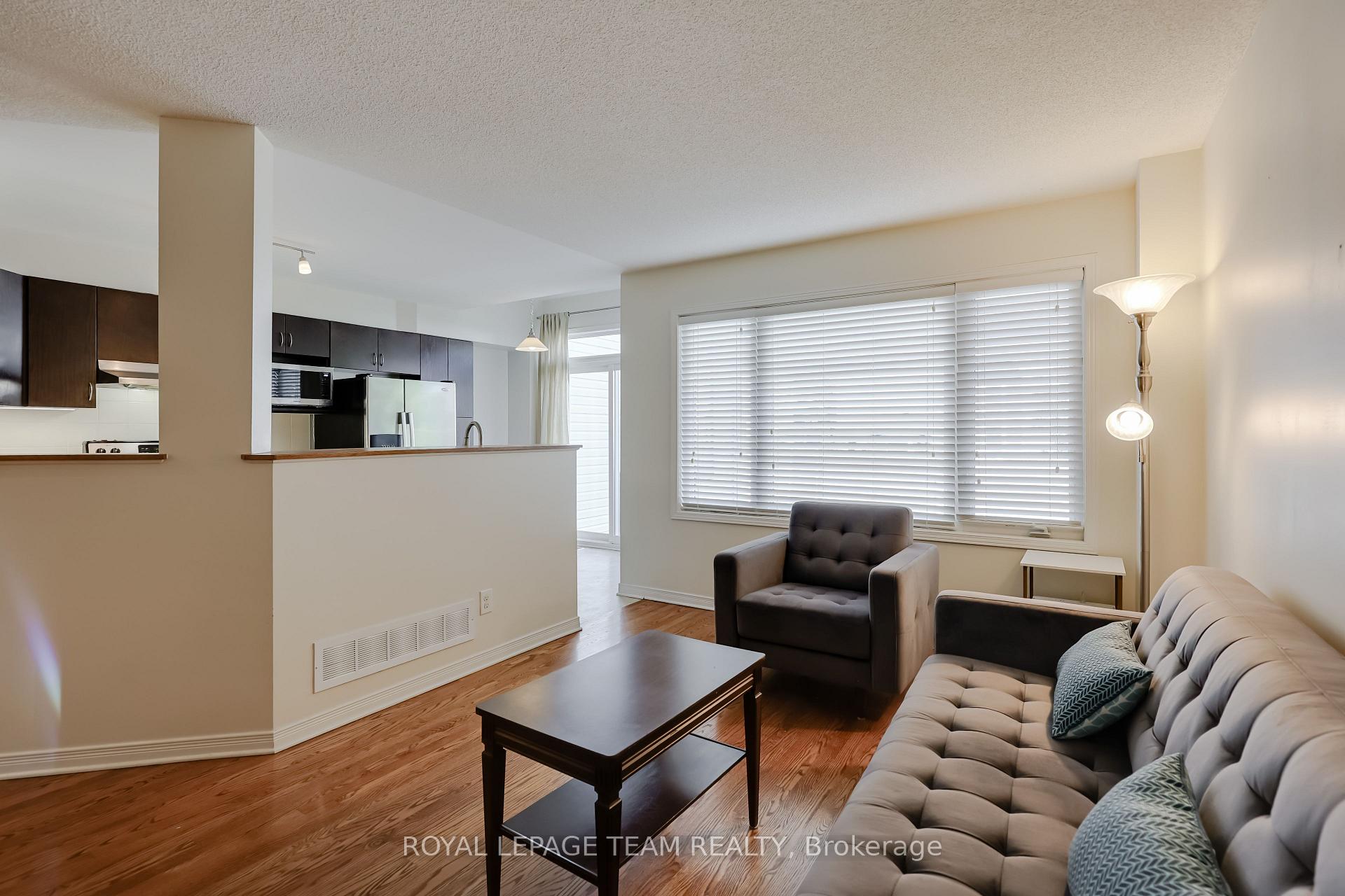 Photo 11 of 1112 Marconi Avenue, Ottawa, Kanata - Morgan's Grant/South March — HOMEH
