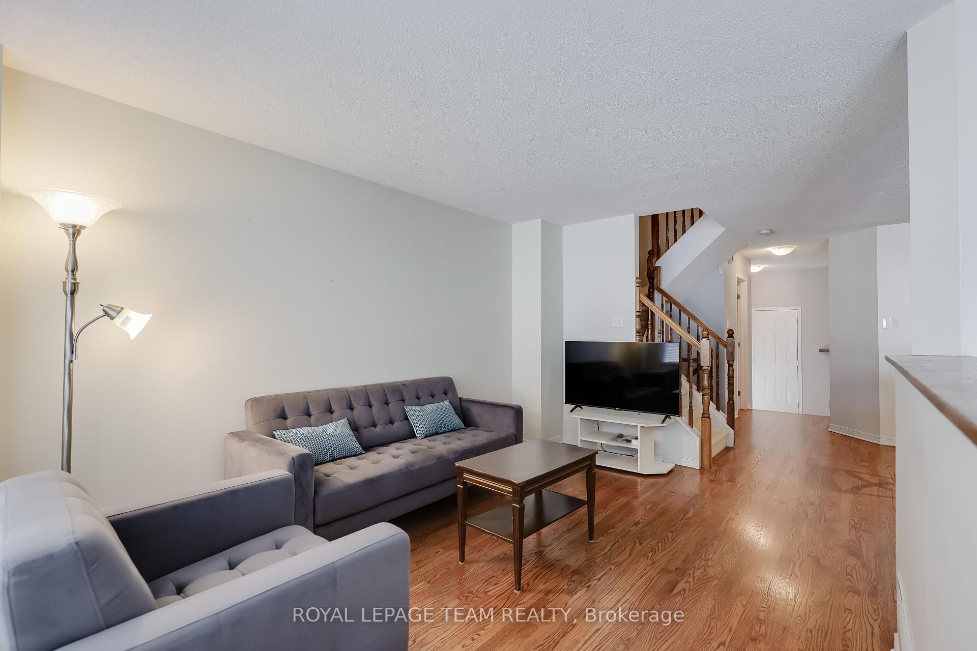 Photo 12 of 1112 Marconi Avenue, Ottawa, Kanata - Morgan's Grant/South March — HOMEH