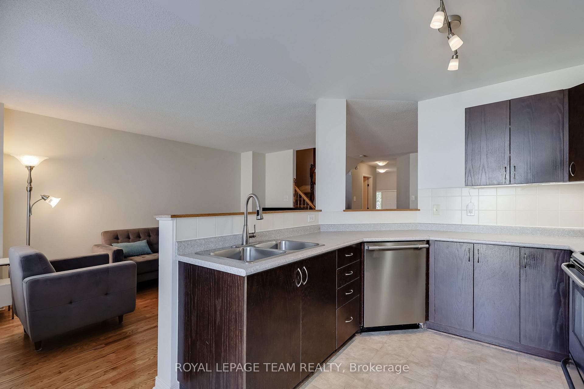 Photo 15 of 1112 Marconi Avenue, Ottawa, Kanata - Morgan's Grant/South March — HOMEH