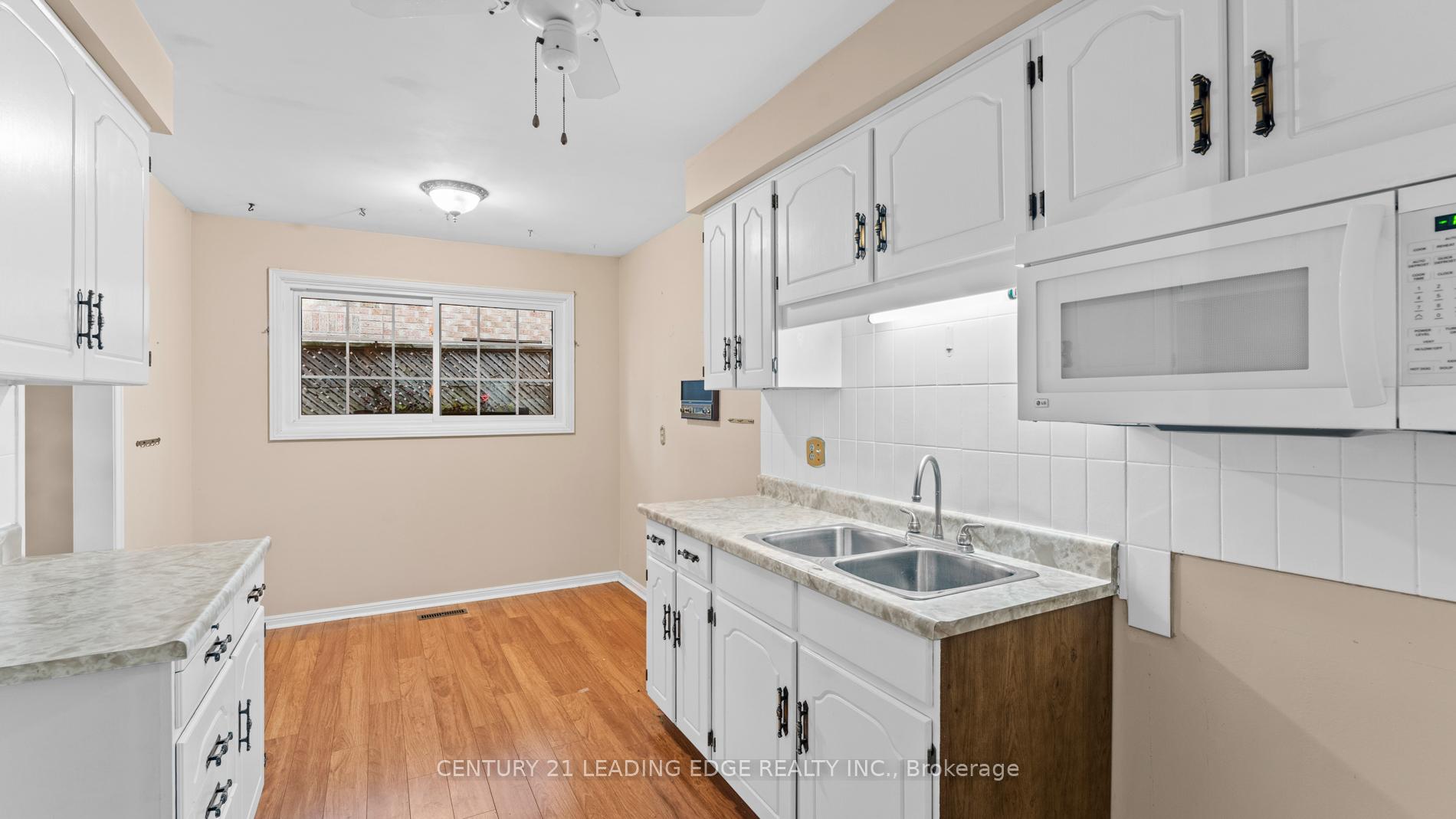 Photo 5 of 15 Radford Crescent, Markham, Sherwood-Amberglen — HOMEH